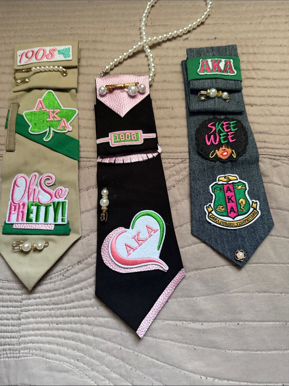 AKA Pink and Green Decorative Tie Accessories Set